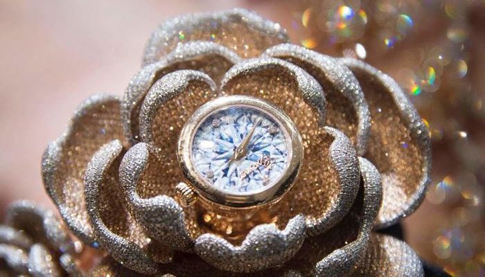 Reloj Mudan por Coronet - Récord Guinnes de diamantes engastados