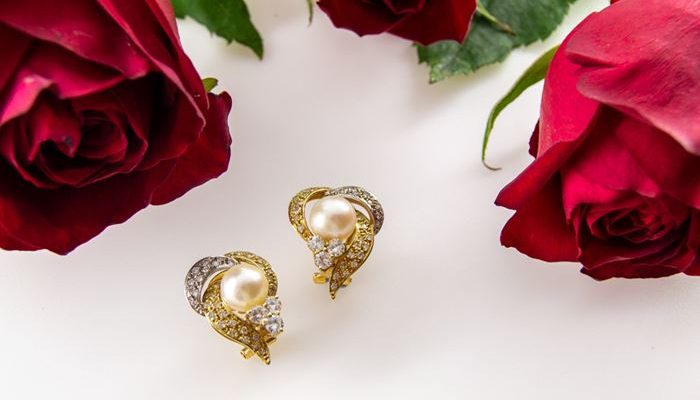 El Monte La Caja de Canarias - Subasta febrero 2022 - Pendientes perlas