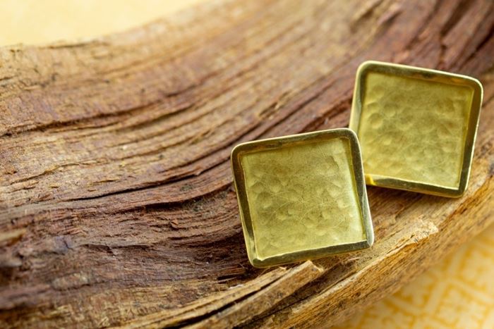 El Monte La Caja de Canarias Subasta octubre 2023 - Pendientes oro amarillo