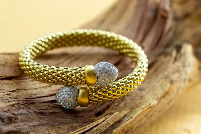 El Monte La Caja de Canarias Subasta octubre 2023 - Pulsera oro amarillo y brillantes