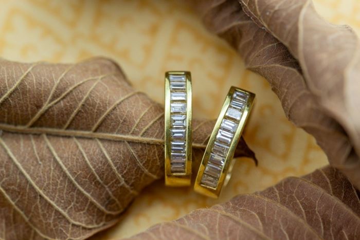 El Monte La Caja de Canarias Subasta octubre 2023 - Pendientes oro amarillo y brillantes