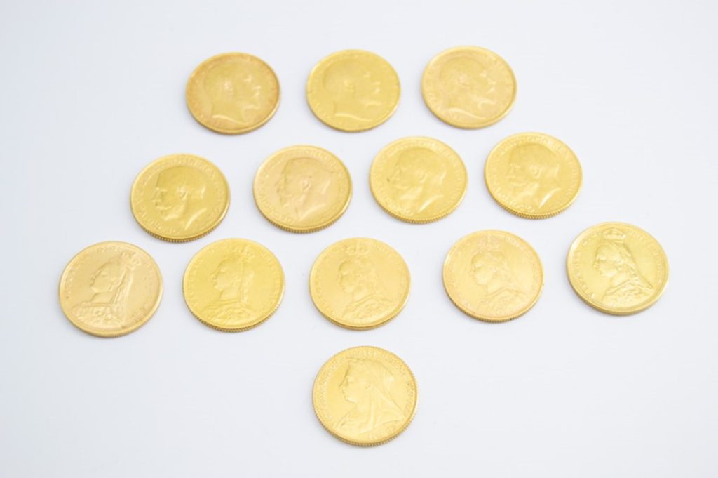 El Monte La Caja de Canarias Subasta agosto 2024 - Conjunto monedas oro amarillo