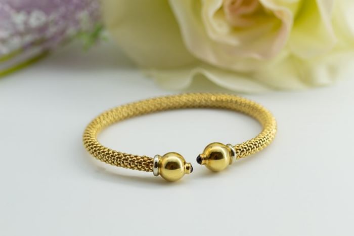 El Monte La Caja de Canarias Subasta septiembre 2024 - Pulsera oro bicolor