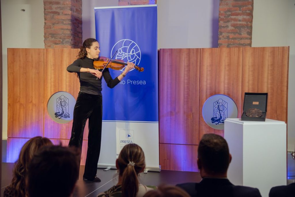 Premio Presea 2024 - Actuación violinista Sofía Quero