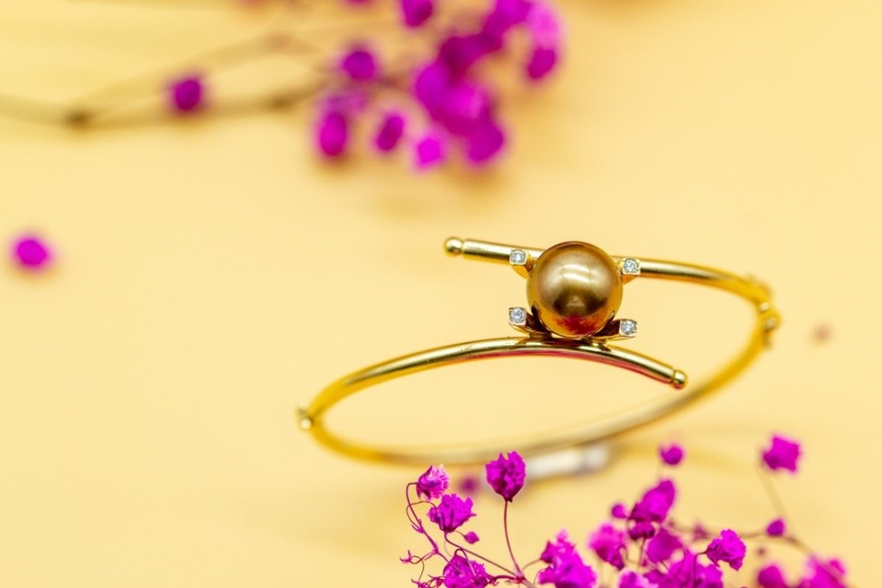 El Monte La Caja de Canarias Subasta agosto 2025 - Pulsera de oro amarillo con perla dorada