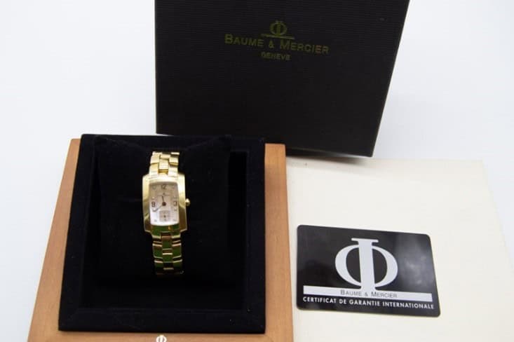 El Monte La Caja de Canarias Subasta octubre 2025 - Reloj oro amarillo en estuche