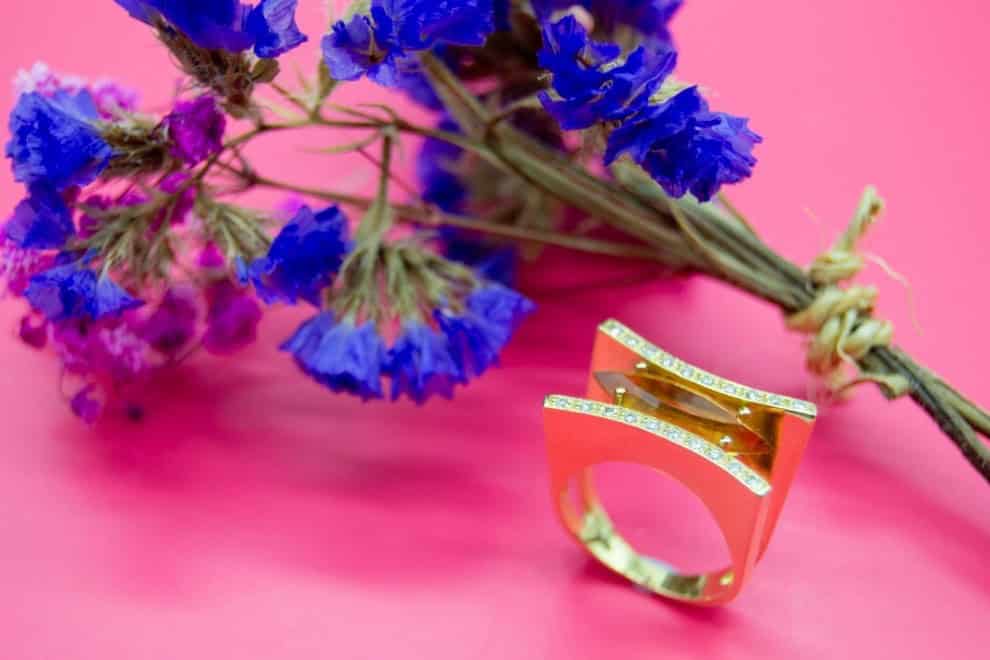 El Monte La Caja de Canarias Subasta octubre 2025 - Sortija oro