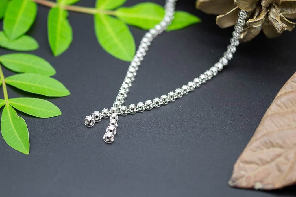 El Monte La Caja de Canarias Subasta octubre 2025 - Gargantilla tipo riviere