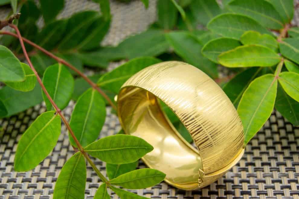 El Monte La Caja de Canarias Subasta mayo 2026 - Pulsera rígida oro amarillo 18 quilates