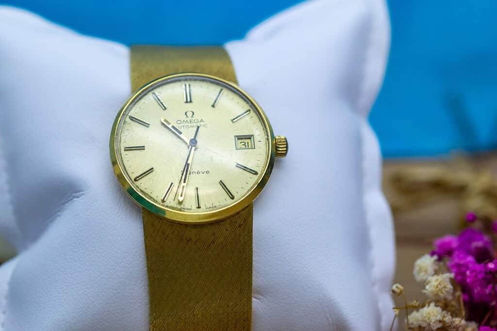 El Monte de Fundación La Caja de Canarias - Subasta junio 2026 - Reloj Omega caballero oro amarillo