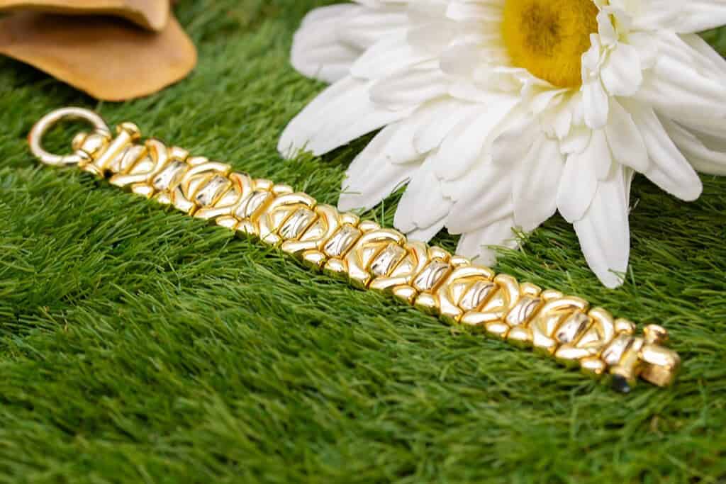 El Monte La Caja de Canarias Subasta septiembre 2026 - Pulsera eslabones oro bicolor